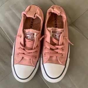 Pink shoreline converse women’s size 6